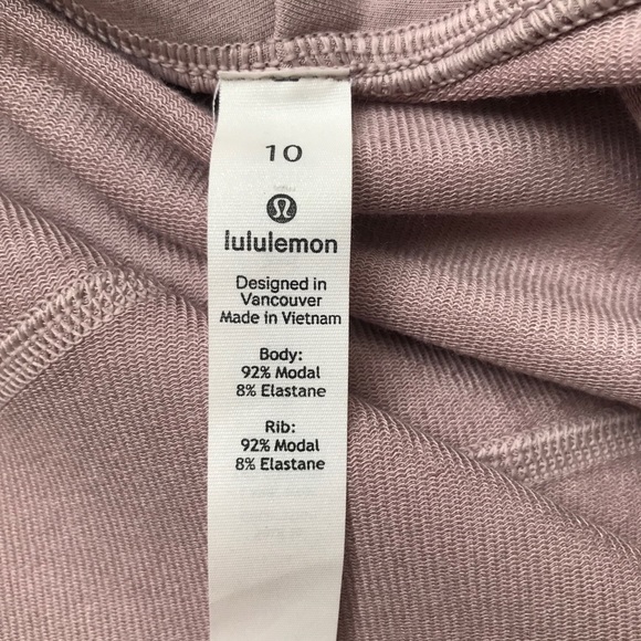SOLD Lululemon Back In Action Wrap Smoky Blush - Picture 13 of 15